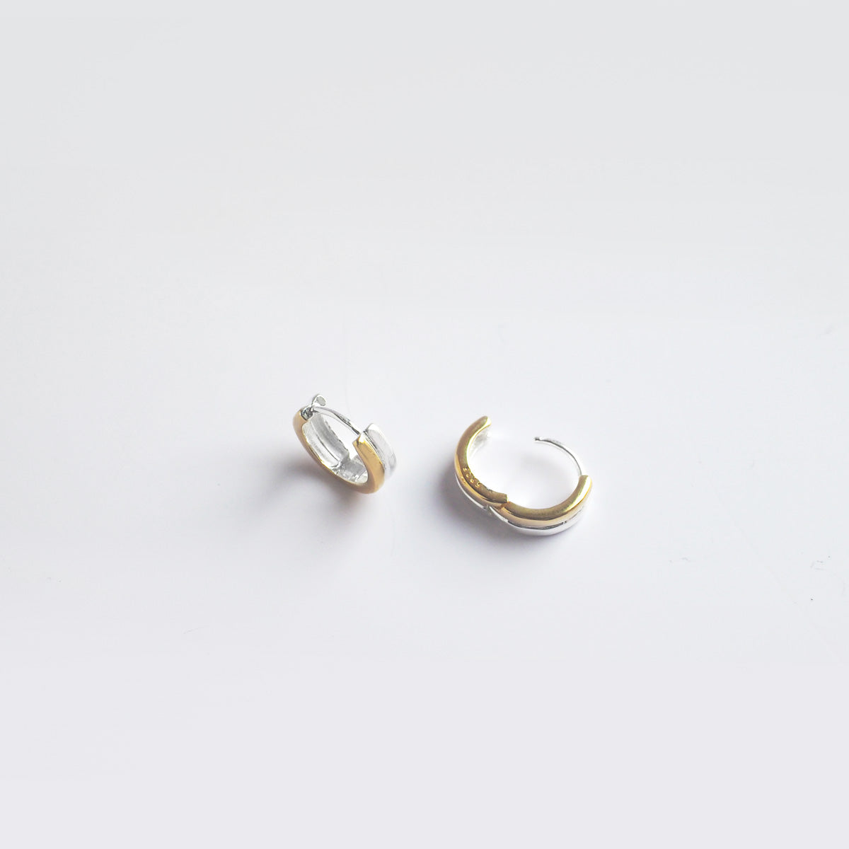 Anne 2-Tone Hoop Earrings - éclater jewellery