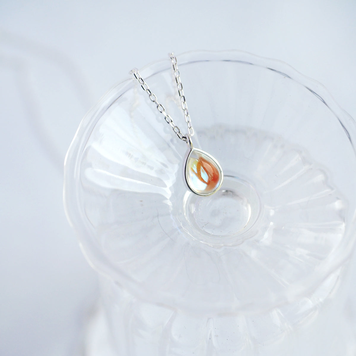 Flori Waterdrop Necklace - éclater jewellery