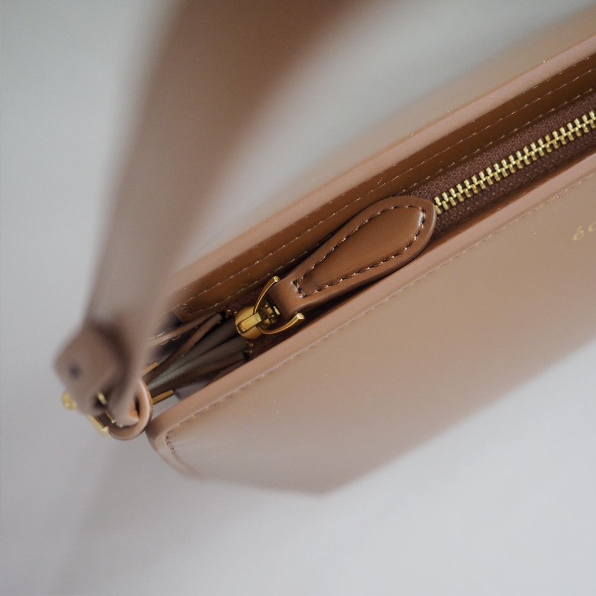 Lea Leather Shoulder Bag - Brown