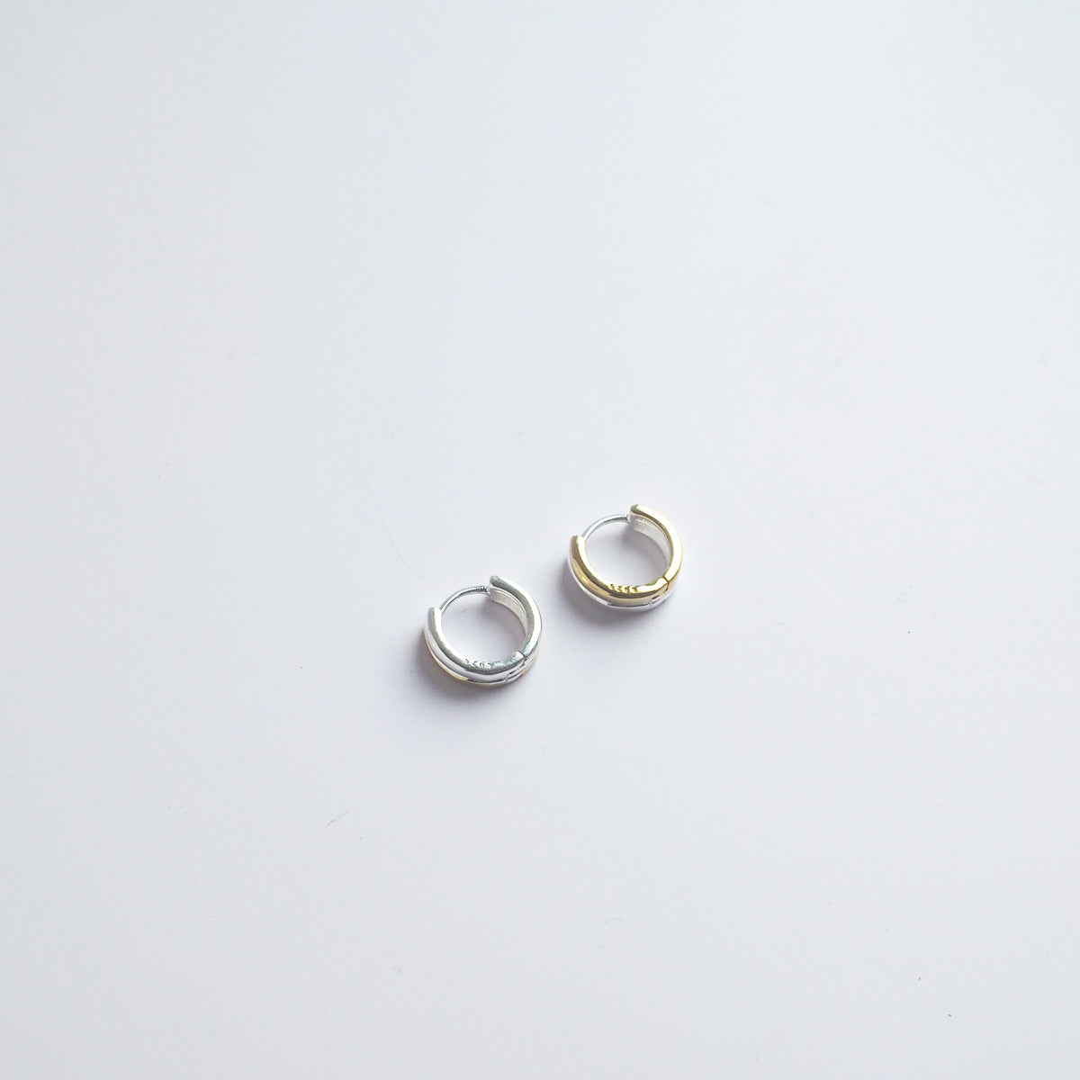 Anne 2-Tone Hoop Earrings - éclater jewellery
