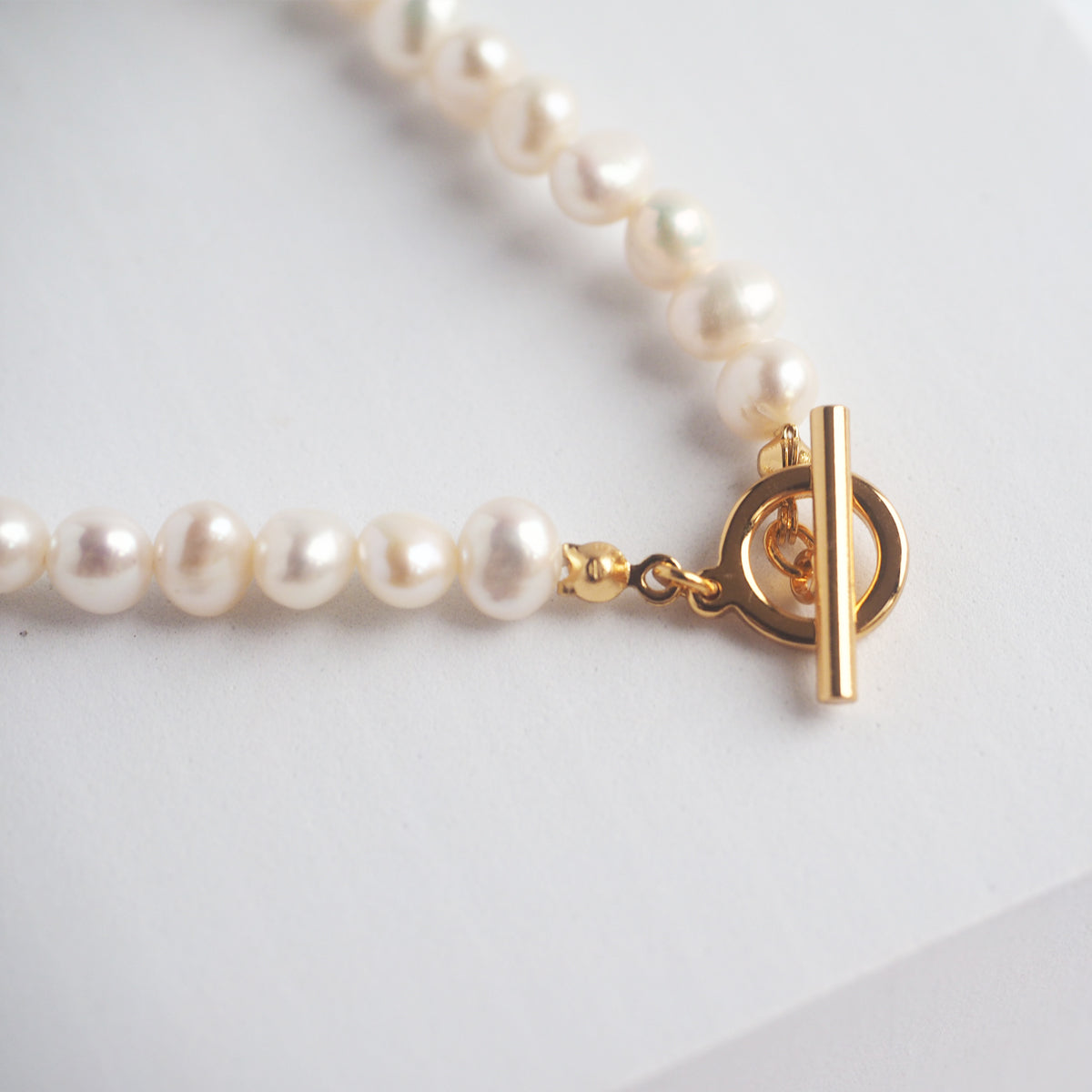Pearls T-bar Necklace