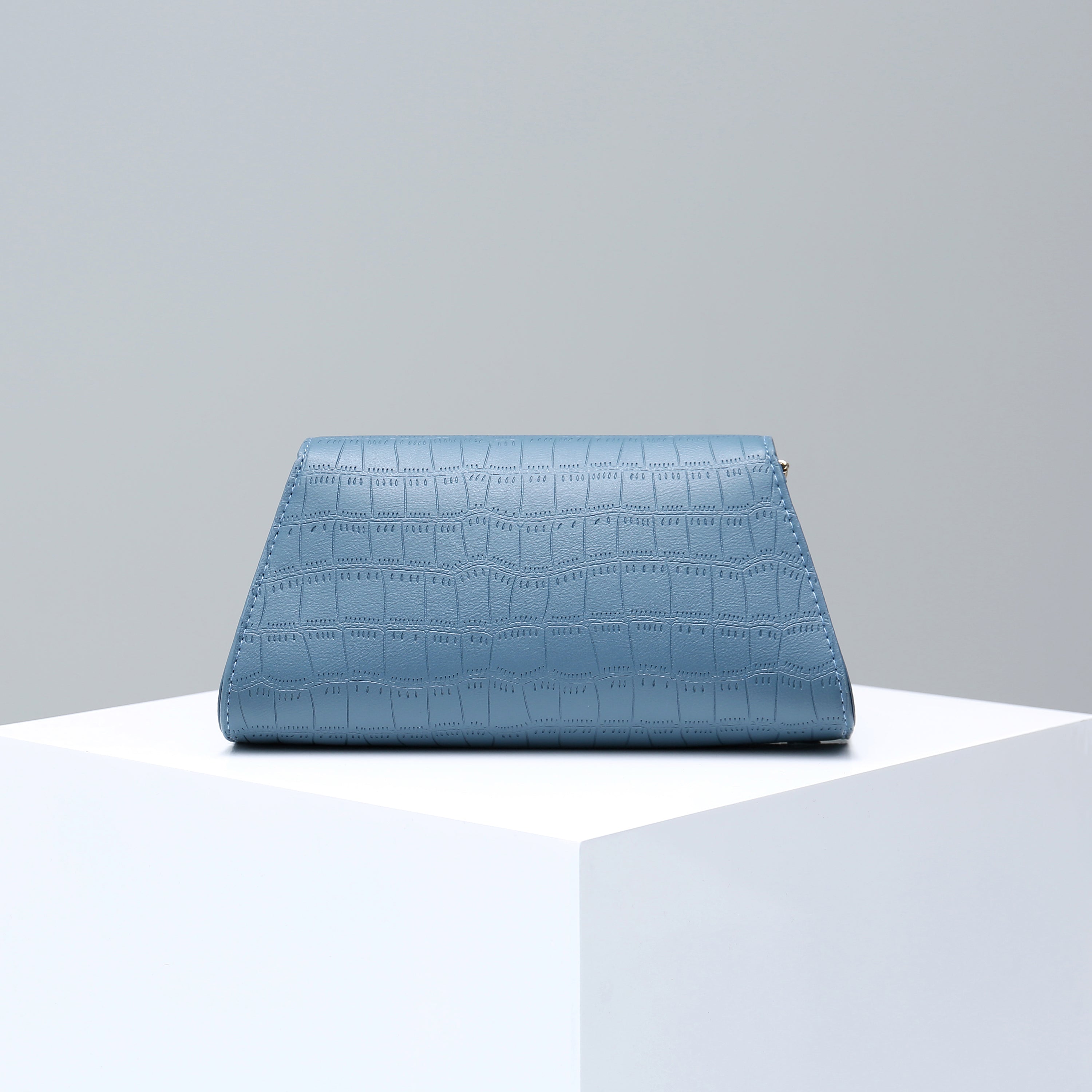 Croc-Embossed Baguette Bag - Black