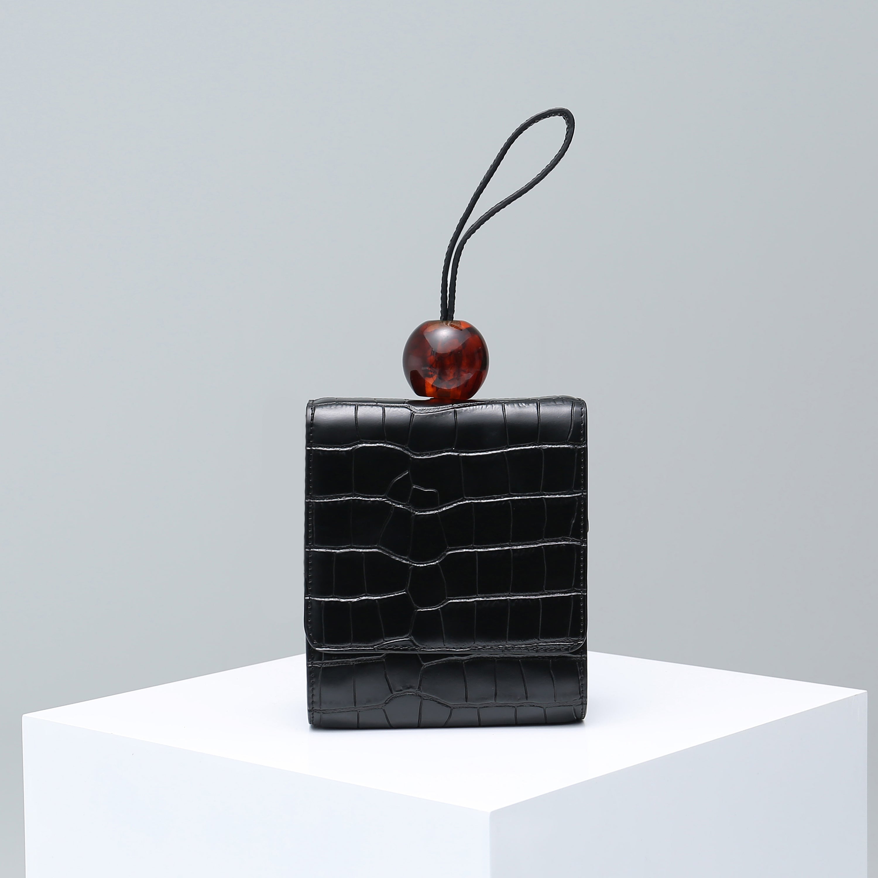 Ball Croc-Effect Leather Tote - Black - éclater jewellery