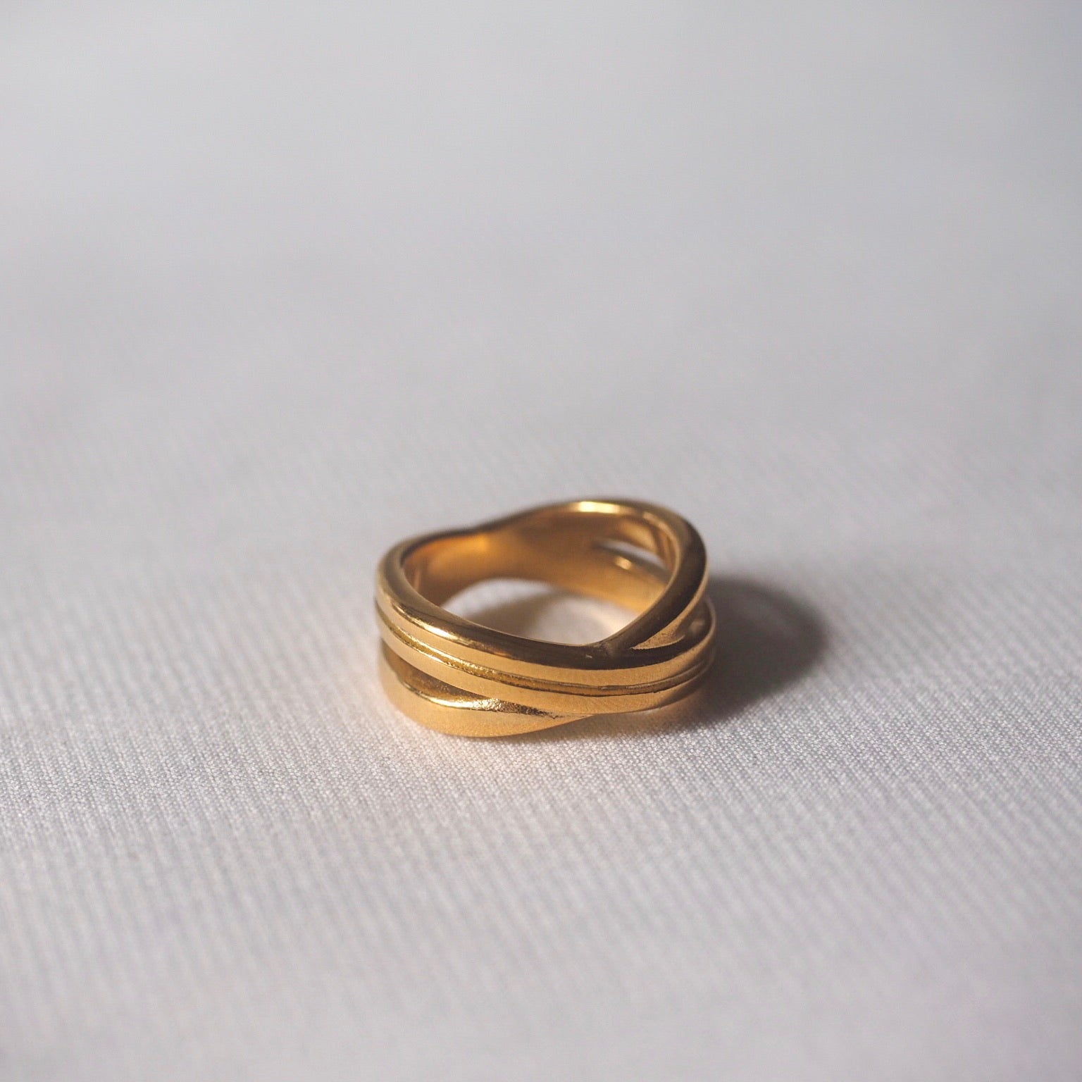 Yetty Cross Ring