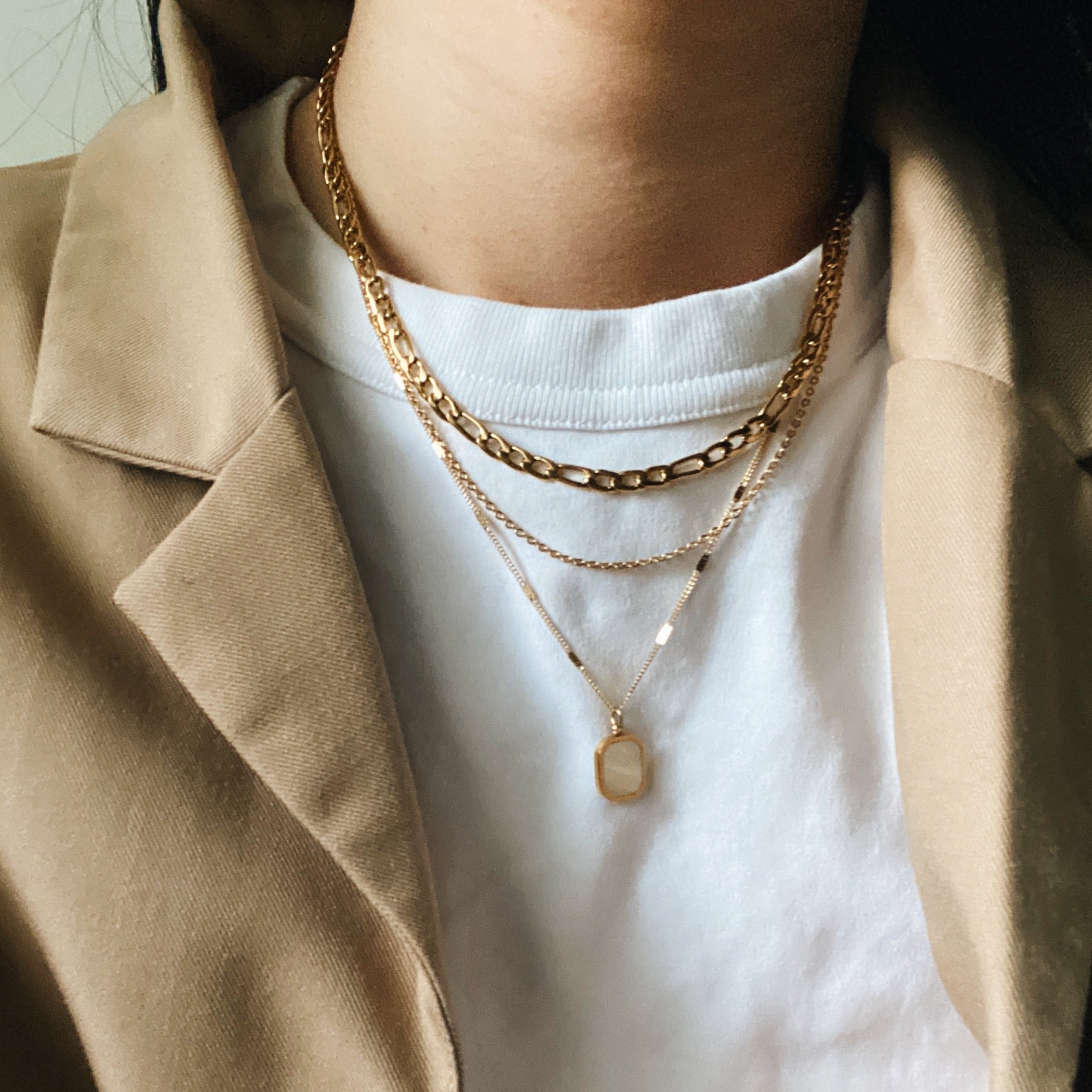 Lys Octagon Shell Necklace