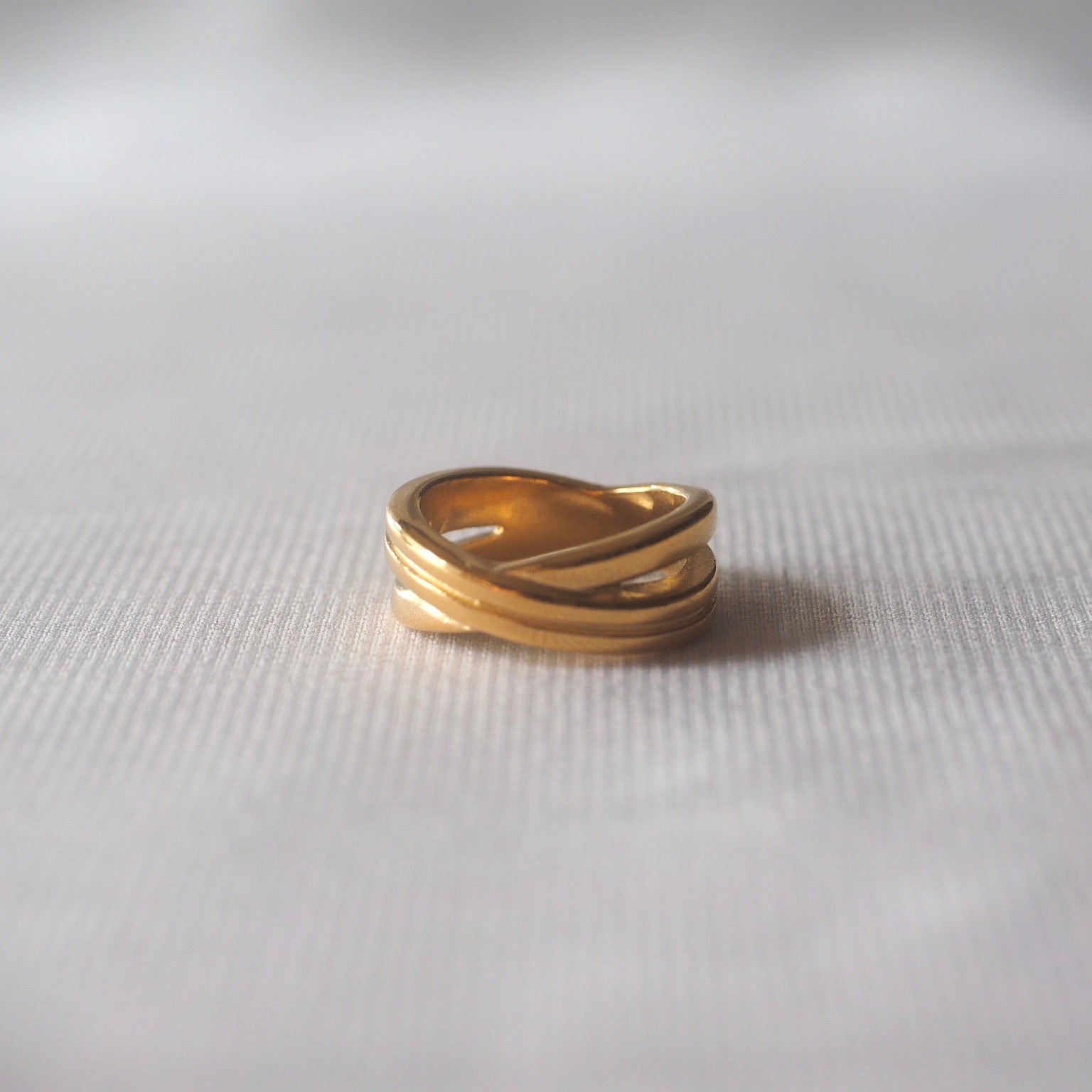 Yetty Cross Ring