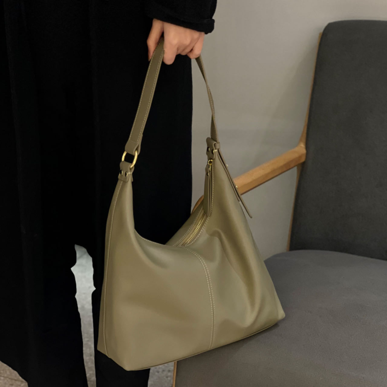 Natalie Leather Tote Bag - Pistachio