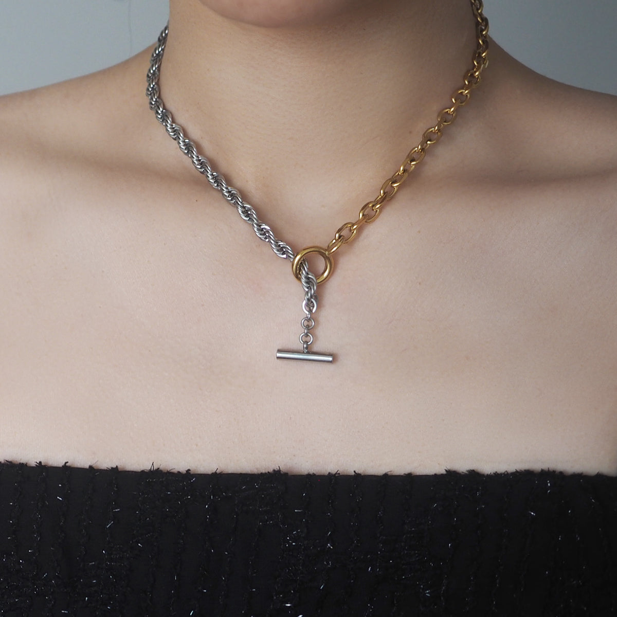 Hettie 2-Tone T-bar Necklace