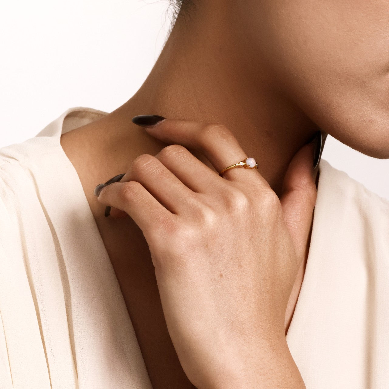 Maika Moonstone Ring