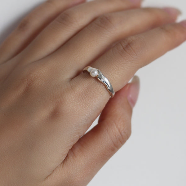 Vere Pearl Ring