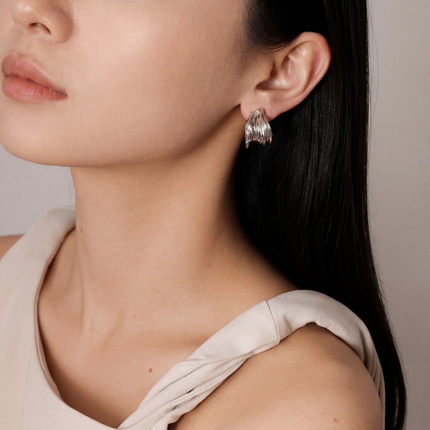 Bailee Abstract Line Earrings