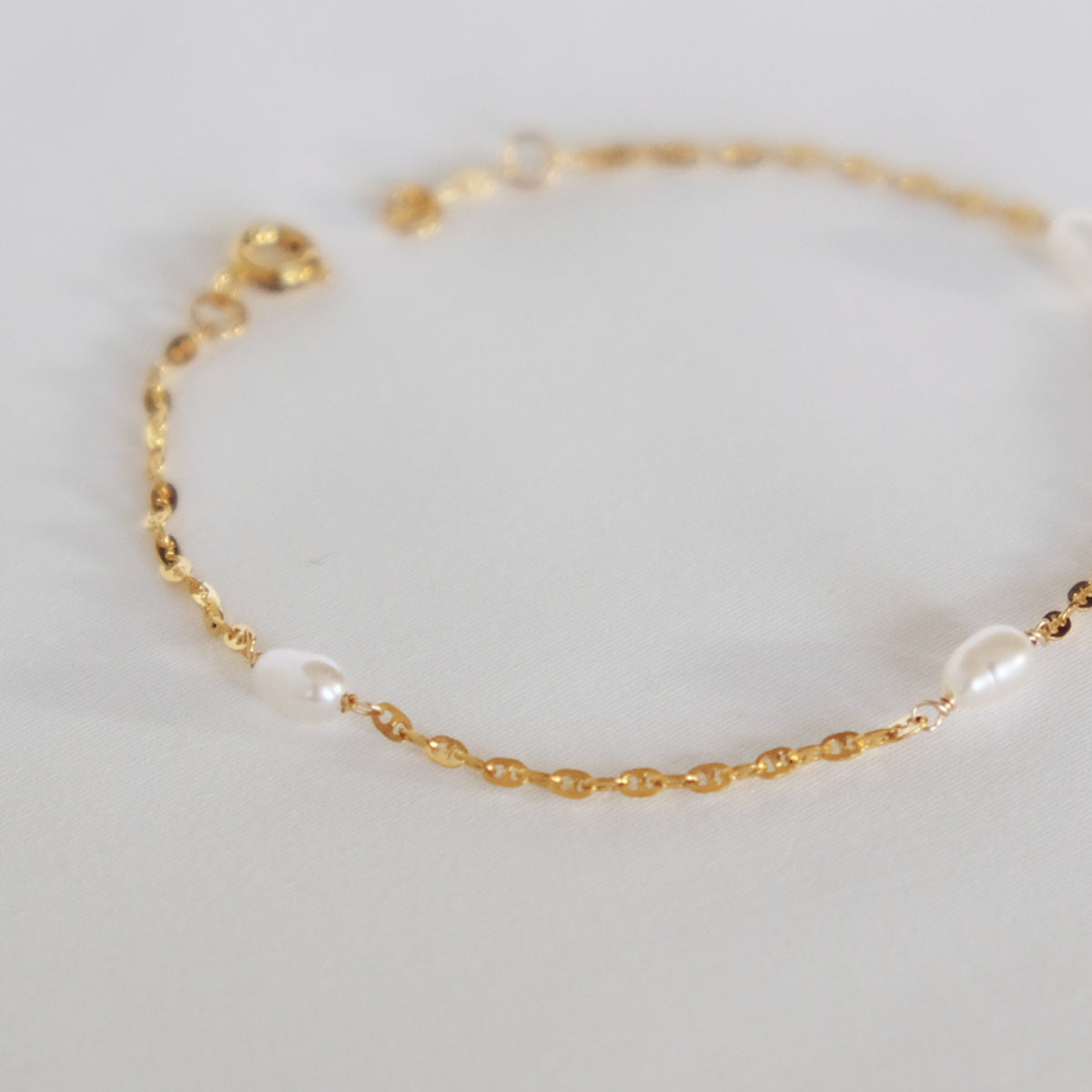 [Set of 2] Noeele Pearls Bracelet