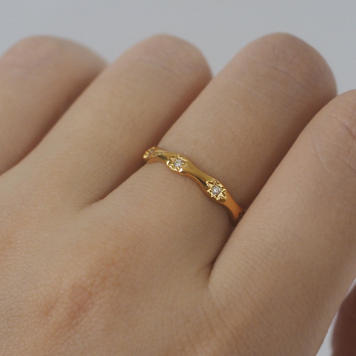 Wave Zircon Star Ring