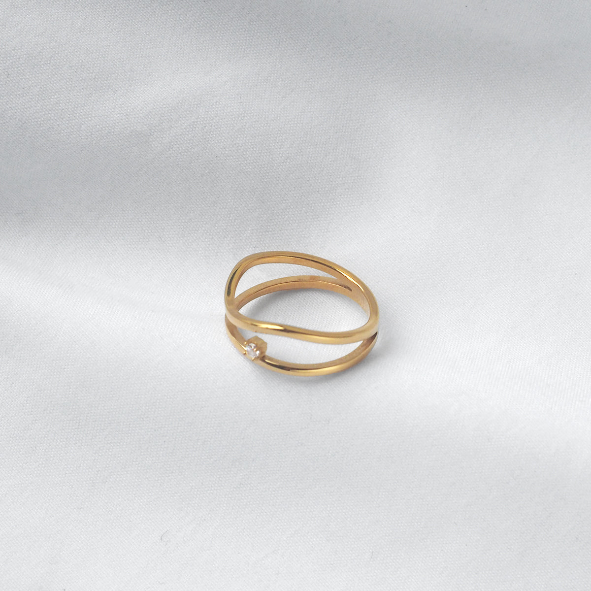 Zilpah Double Curved Ring