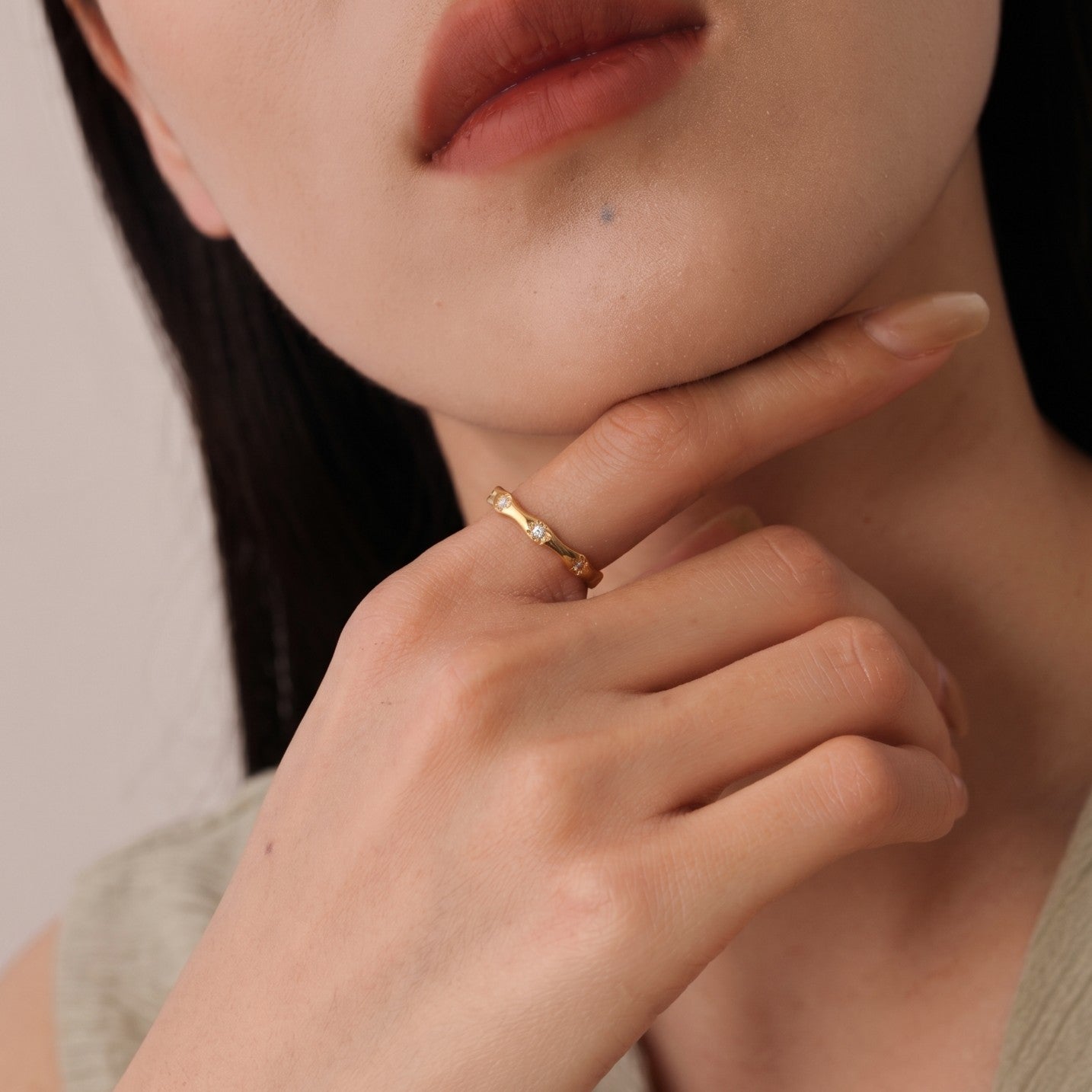 Wave Zircon Star Ring