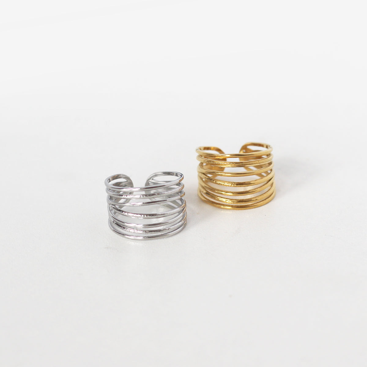 Dava Threads Ring