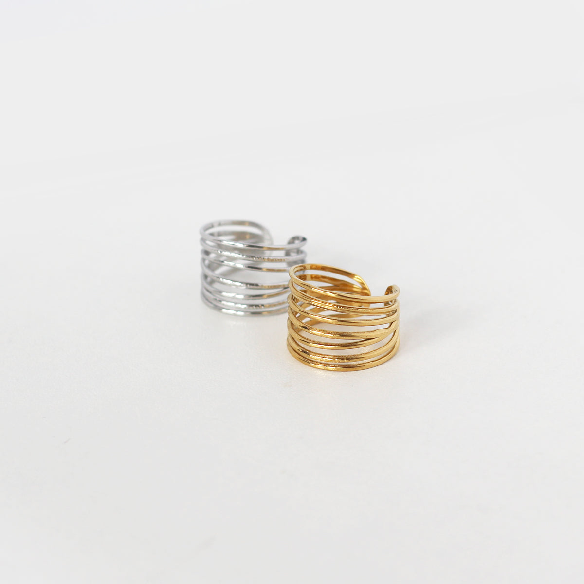 Dava Threads Ring