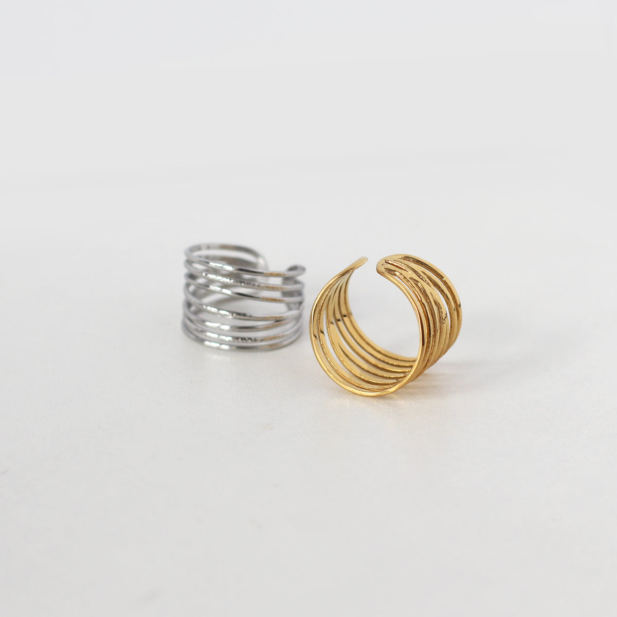 Dava Threads Ring