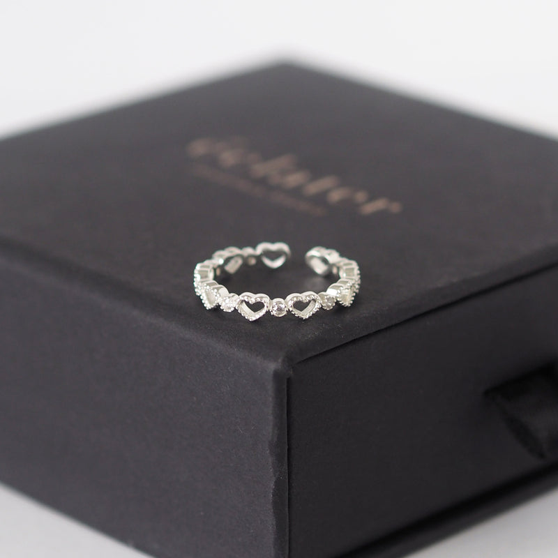 Hollow Heart Ring