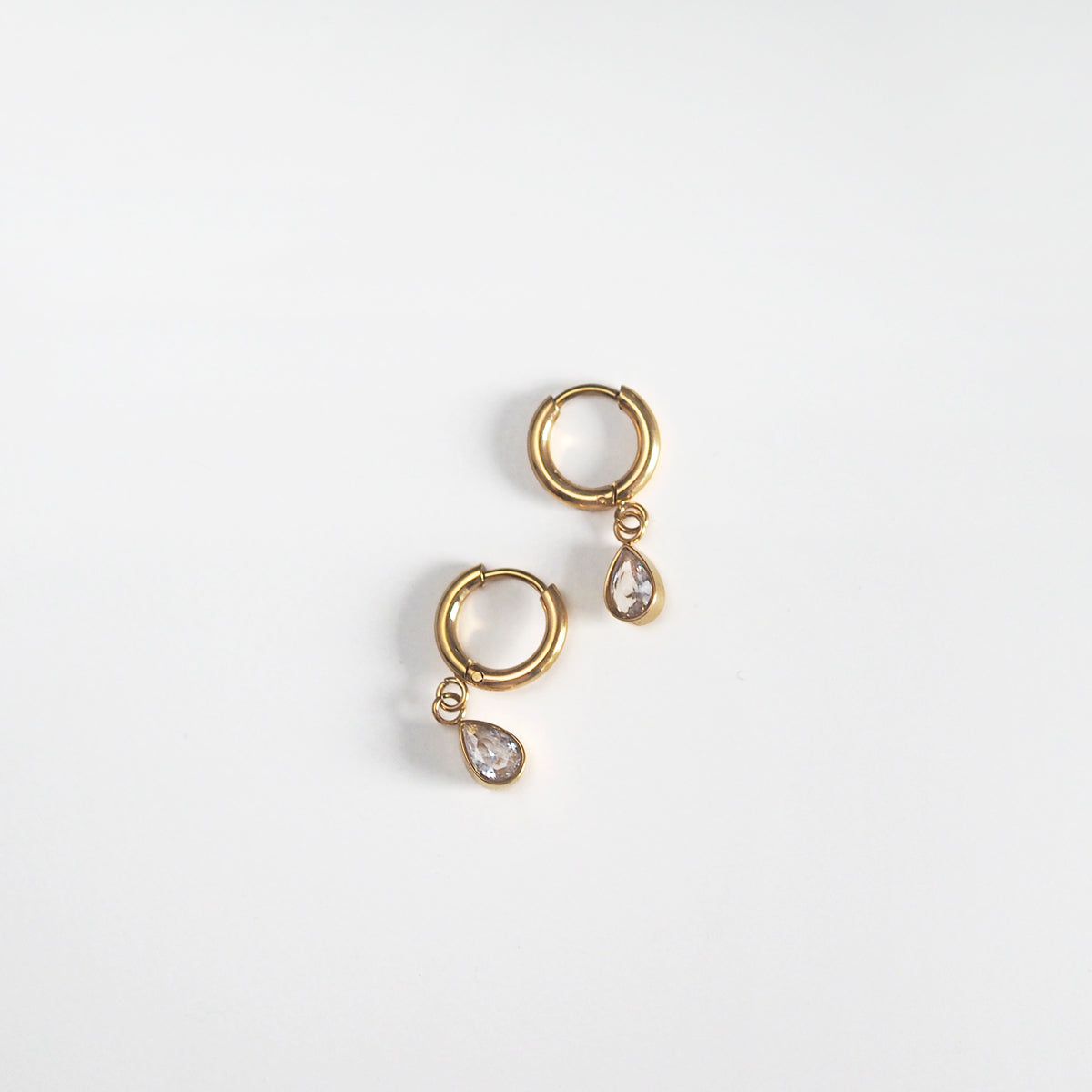 Shay Zircon Teardrop Earrings