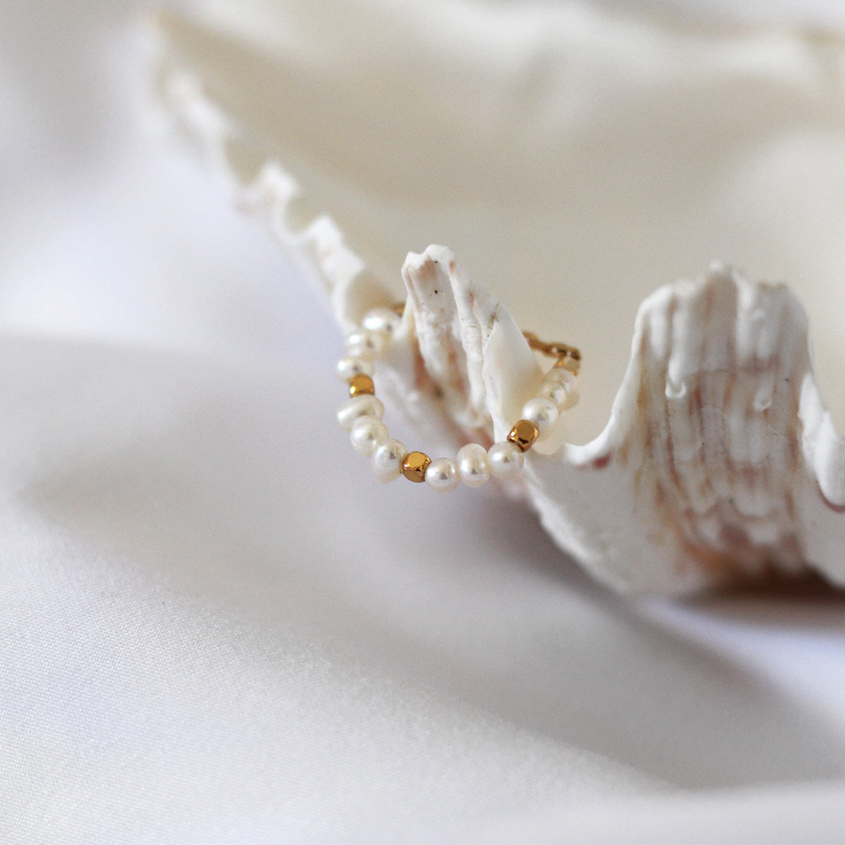 Serenity Pearls Drawstring Ring