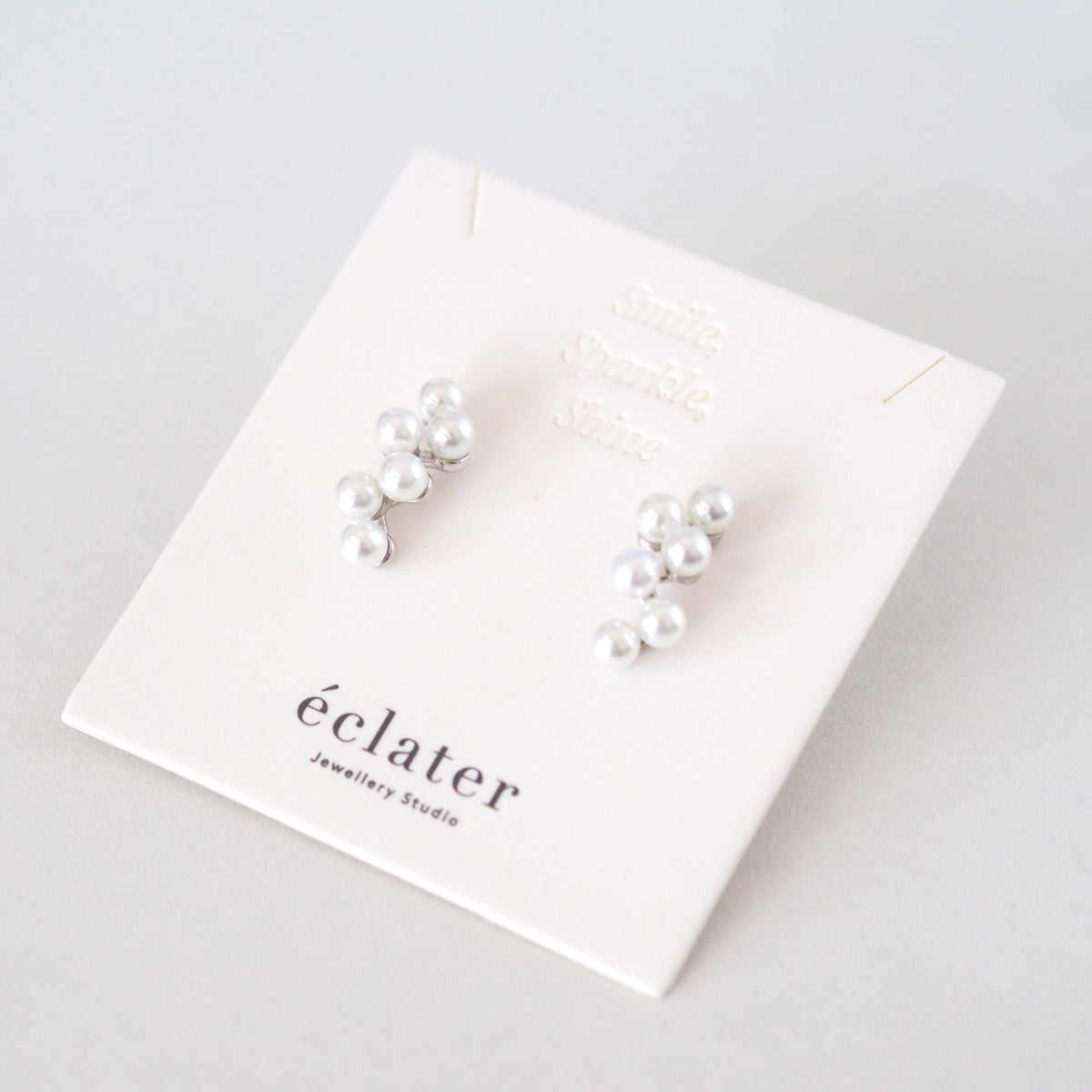 Riley Pearls Earrings