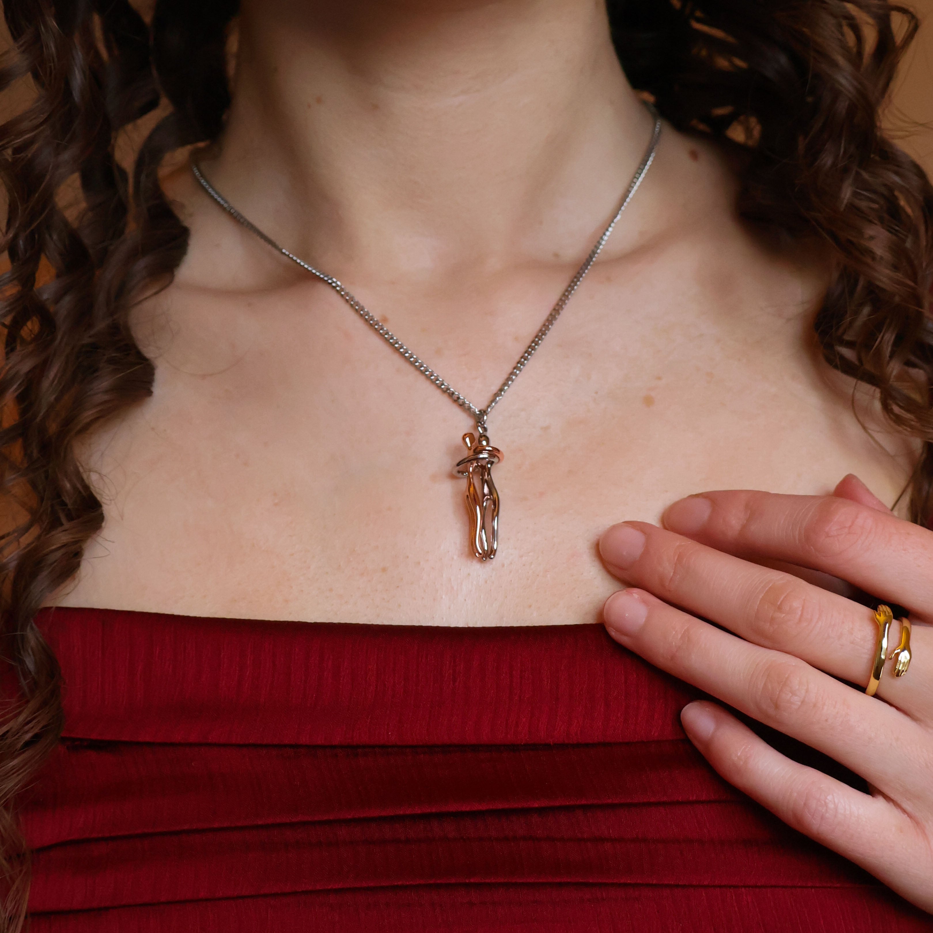 Hug Necklace
