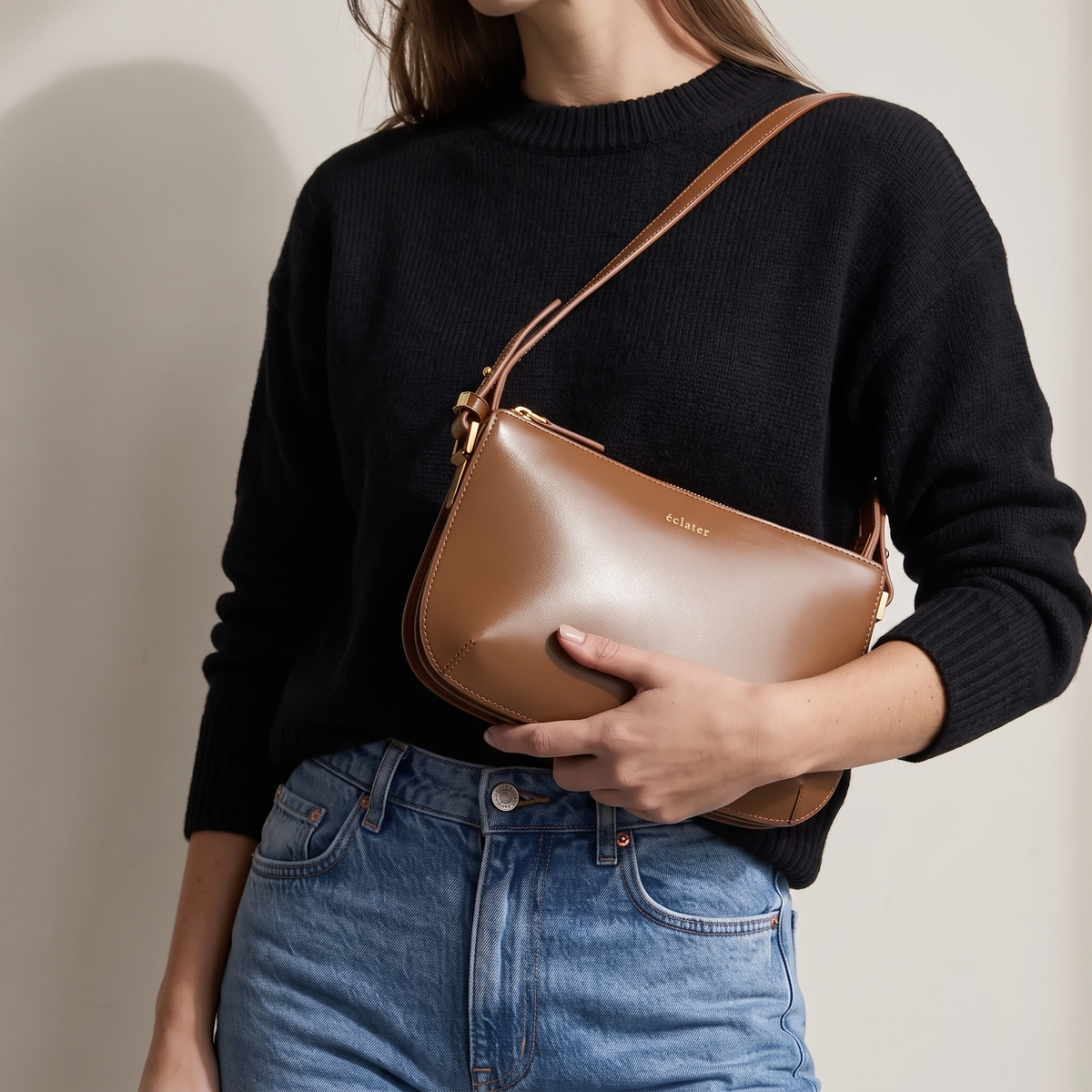 Lea Leather Shoulder Bag - Brown
