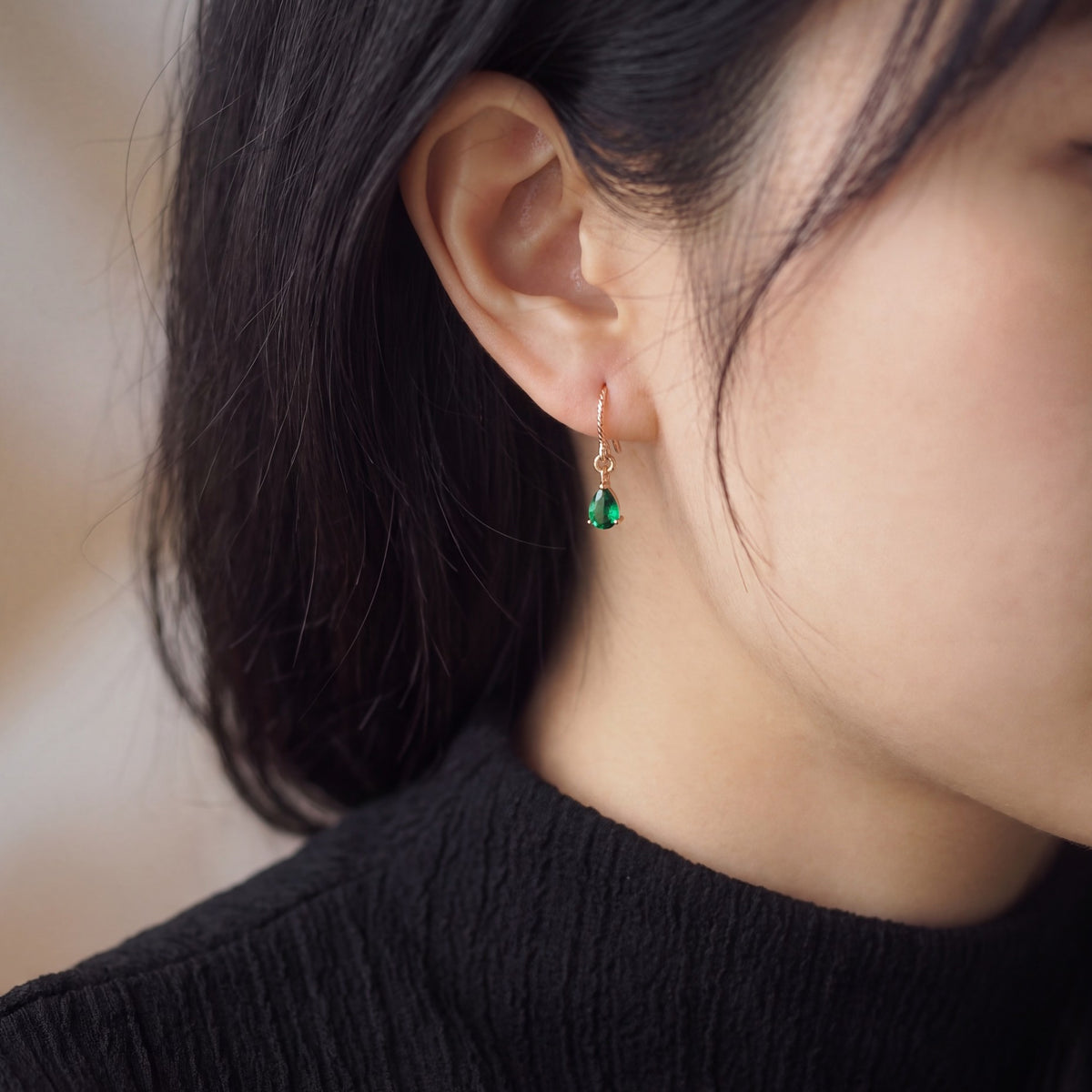 Emerald Zircon Waterdrop Earrings