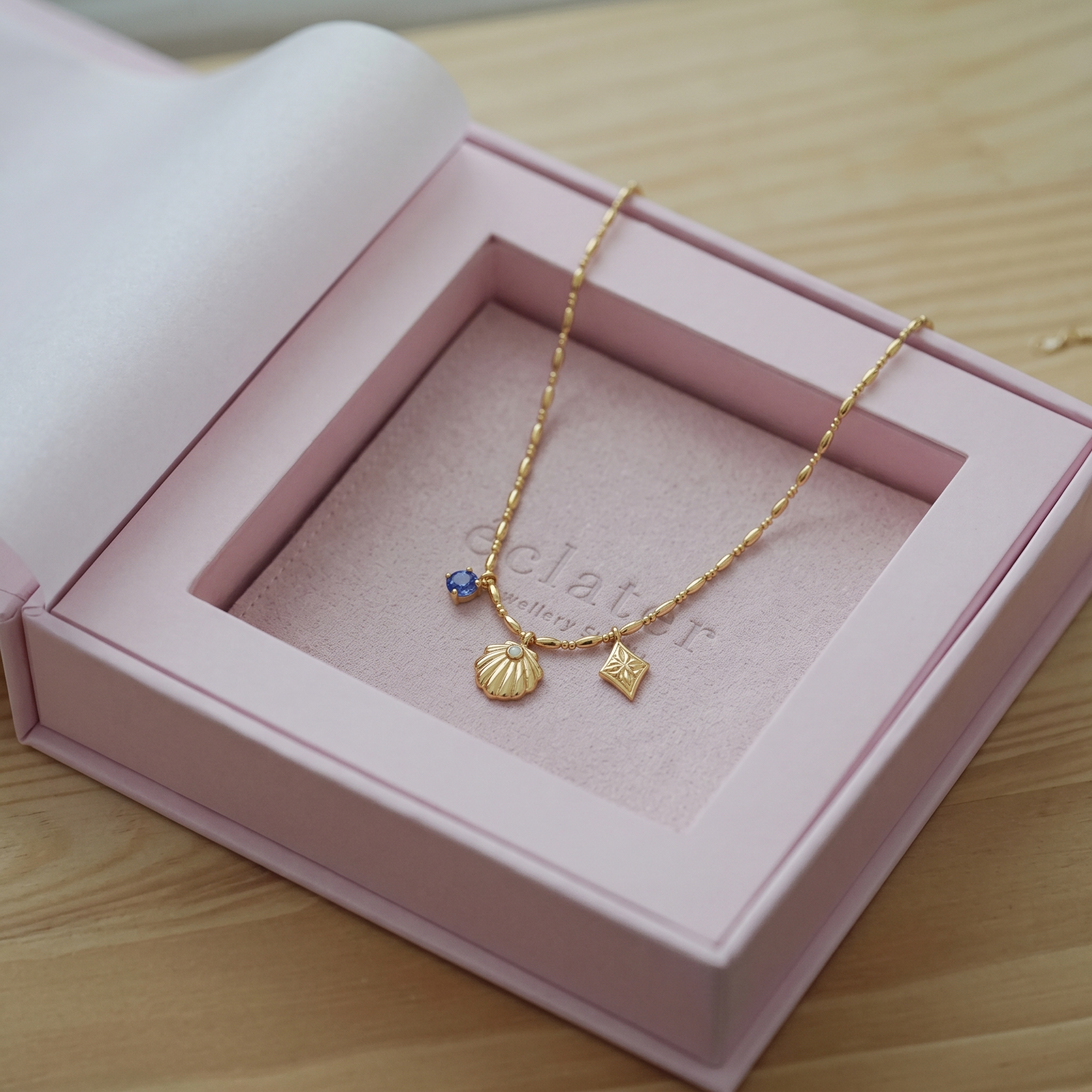 FREE LIMITED SHELL NECKLACE