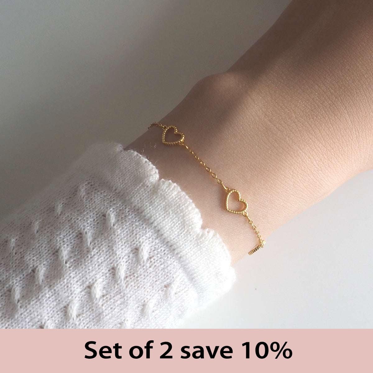 [Set of 2] Hollow Heart Bracelet