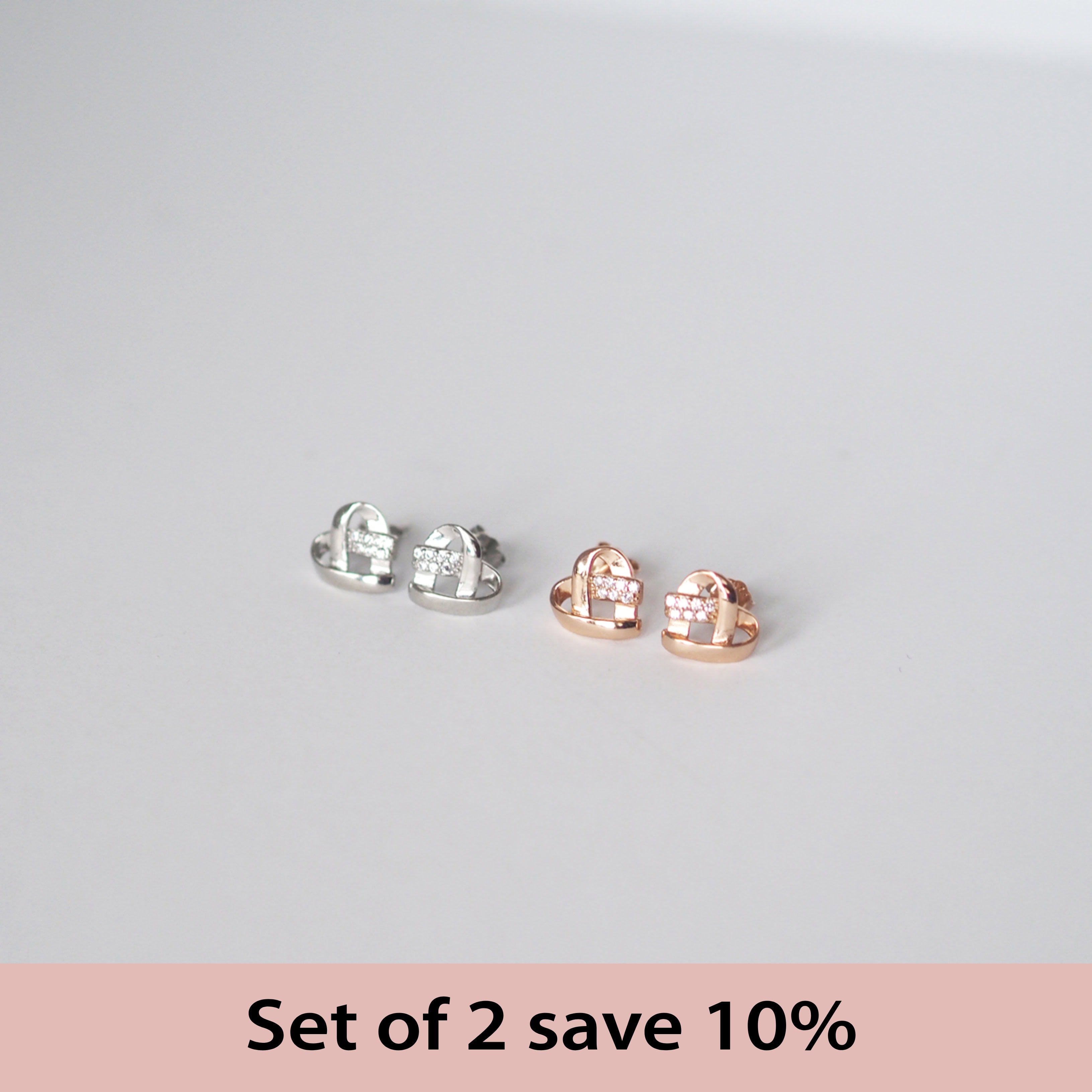 [Set of 2] Pacay Heart Stud Earrings