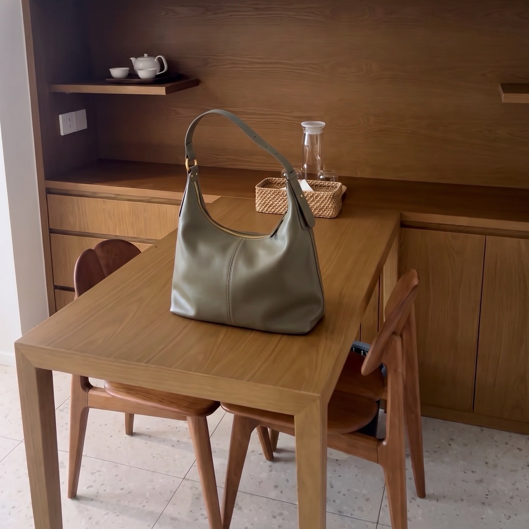 Natalie Leather Tote Bag - Pistachio