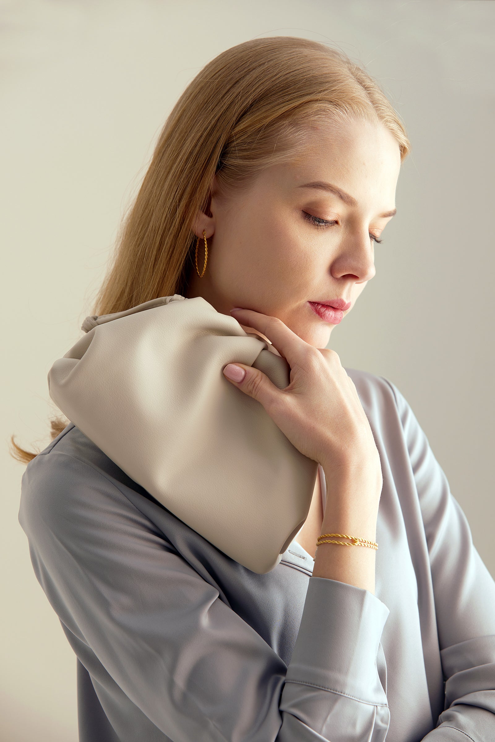 Pouch Gathered Leather Clutch - CREAM