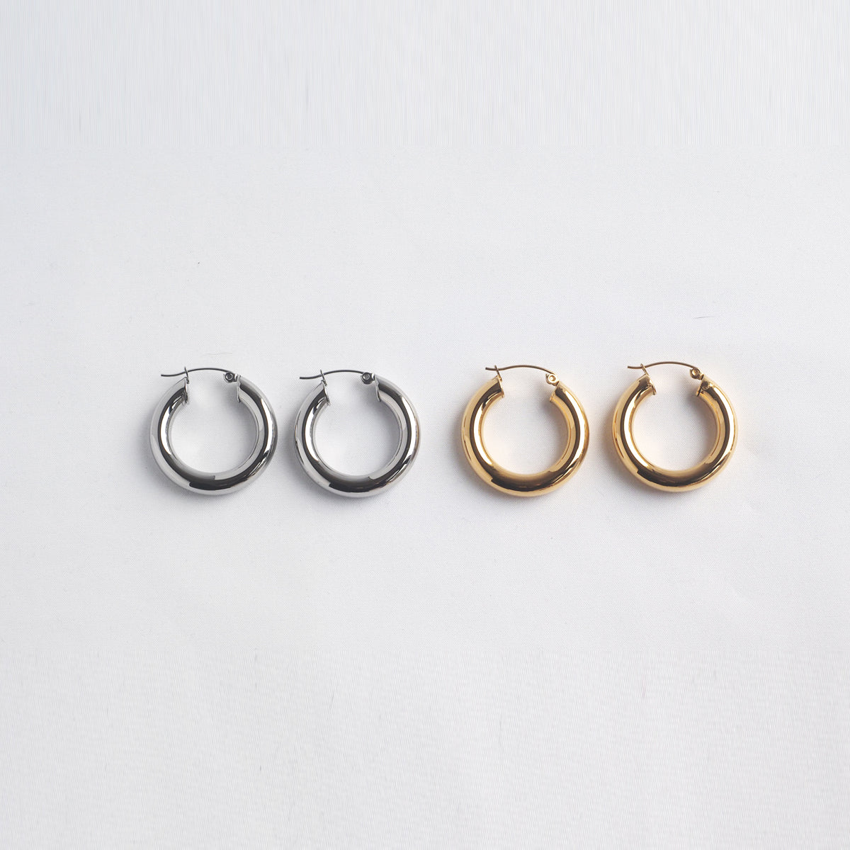 Minimalist Hoop Earring