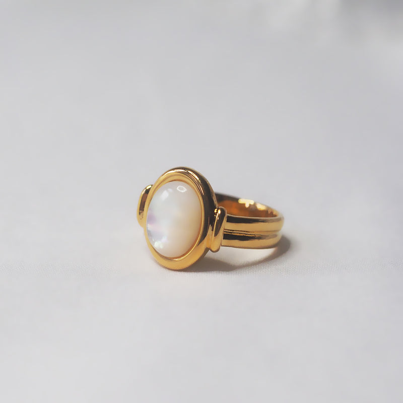 Tilda Shell Ring