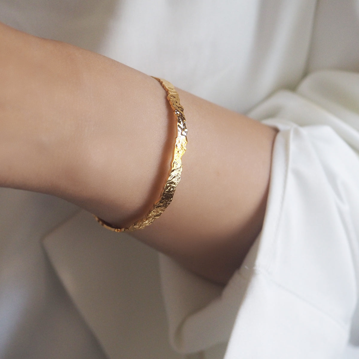 Melodie Hammering Foil Bracelet