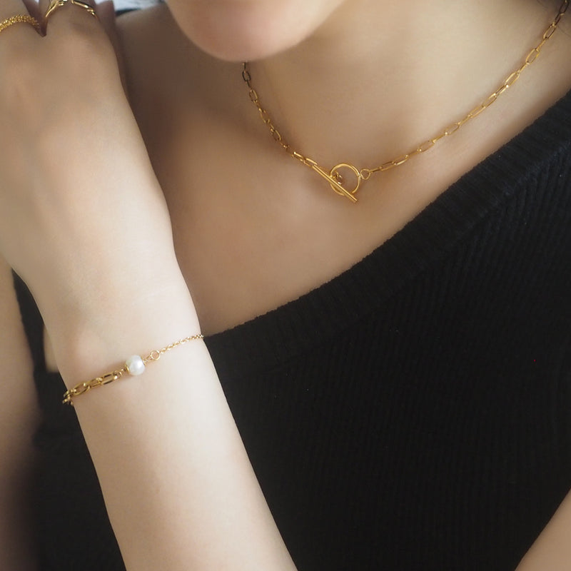 Noémie T-Bar Chain Necklace