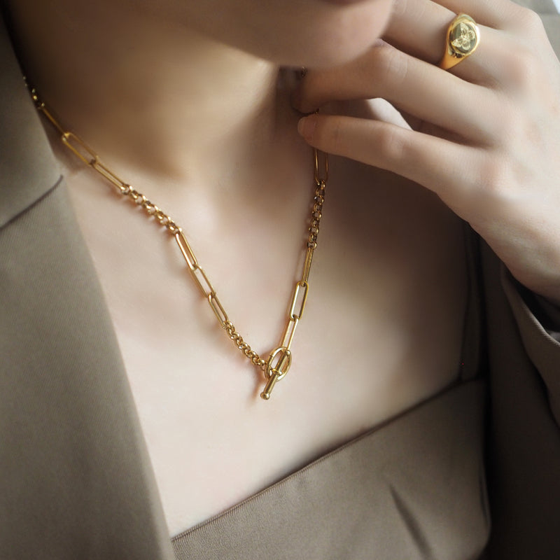 July T-Bar Necklace