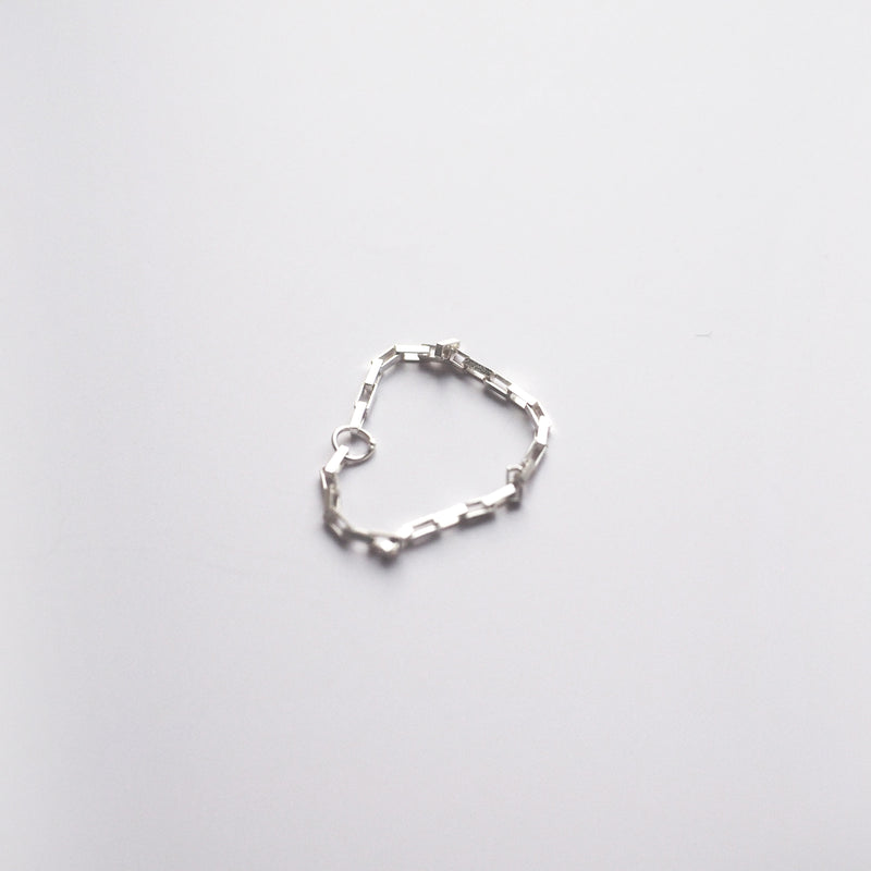 Lacy Box Chain Ring