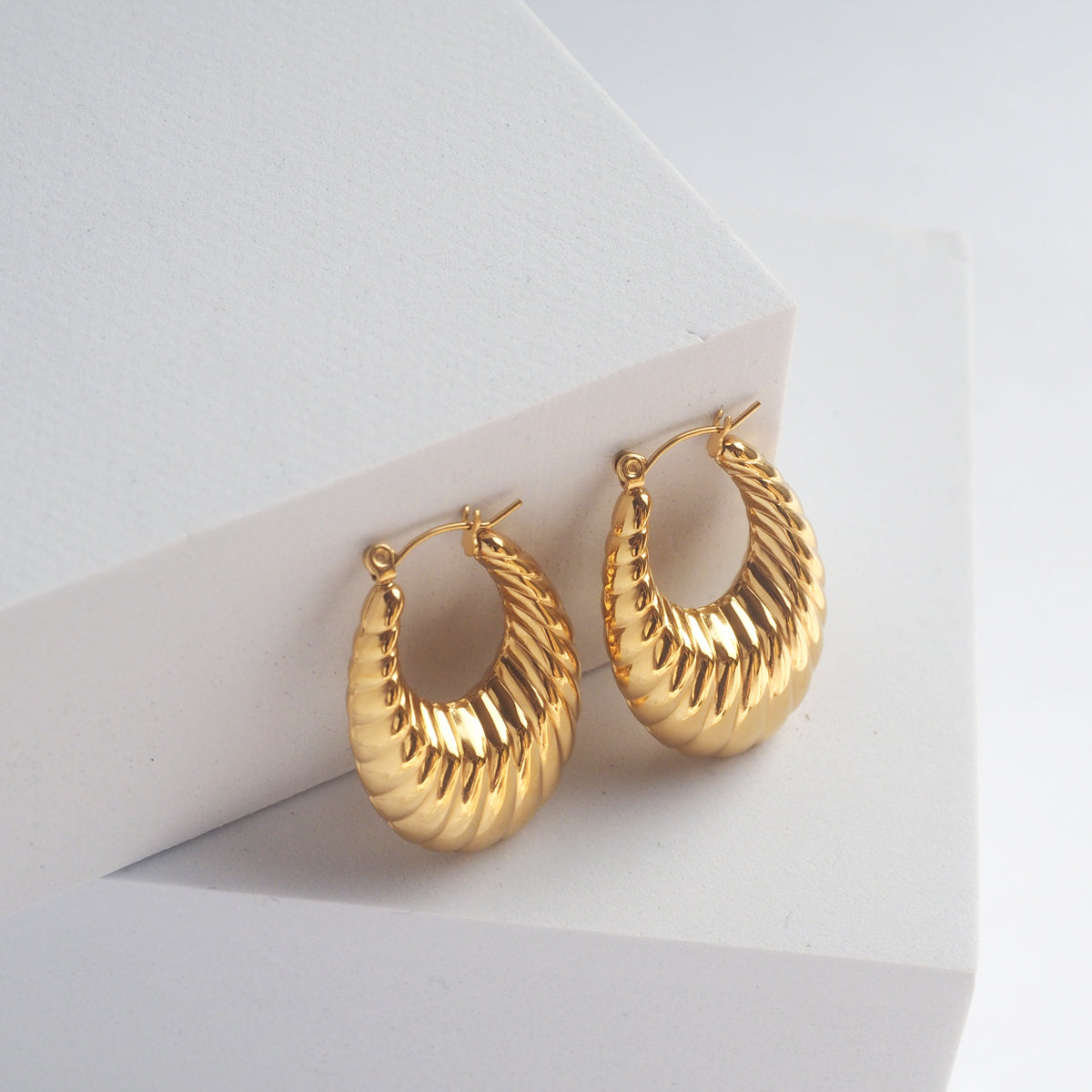 Caen Hoop Earrings