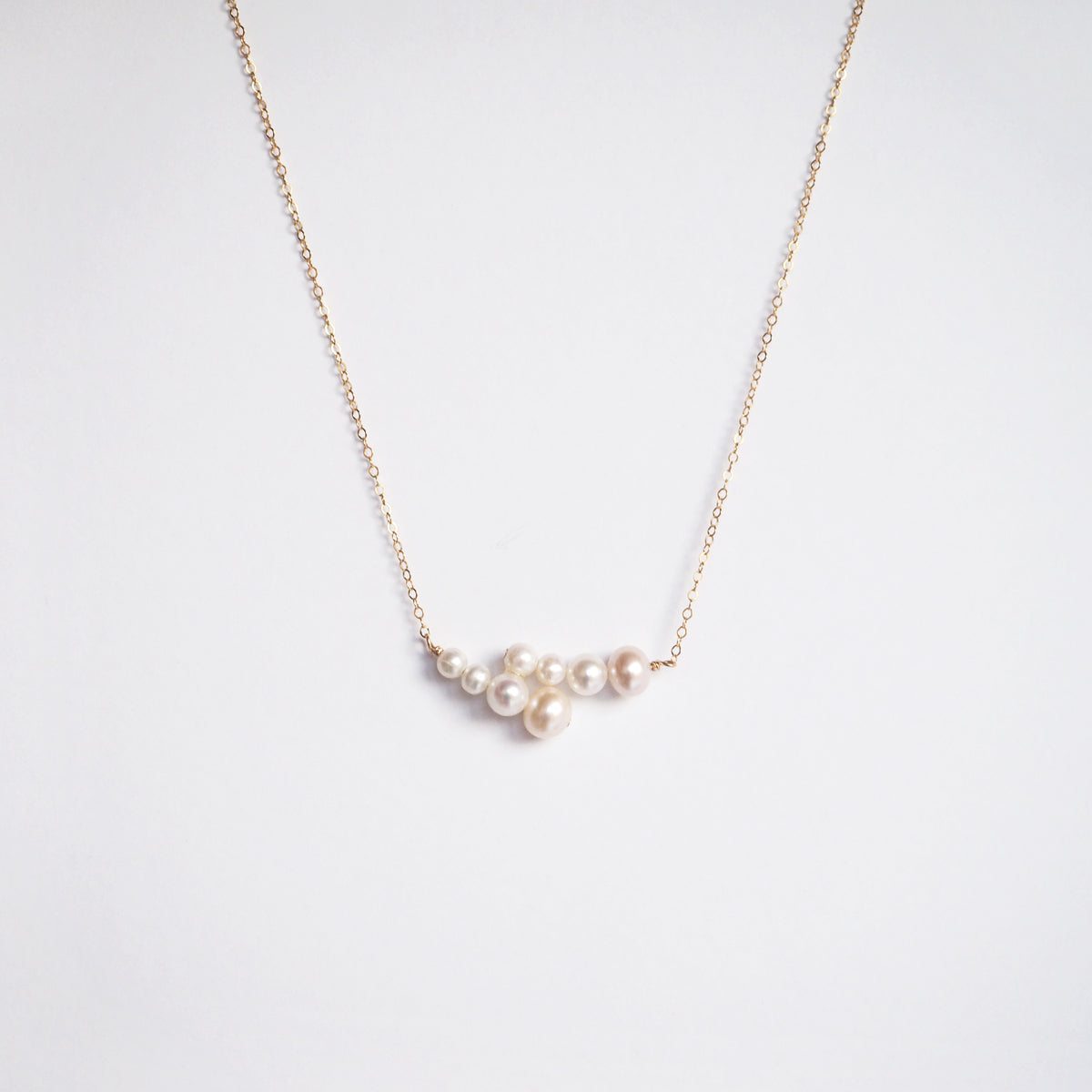 Mavis Gradual Pearls Necklace