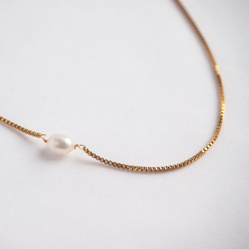 Anny Pearl Necklace