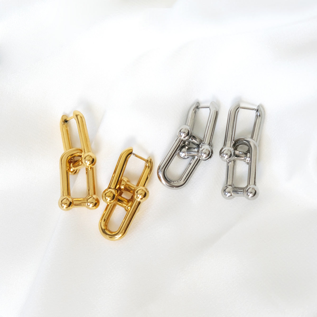 Horseshoe Link Earrings