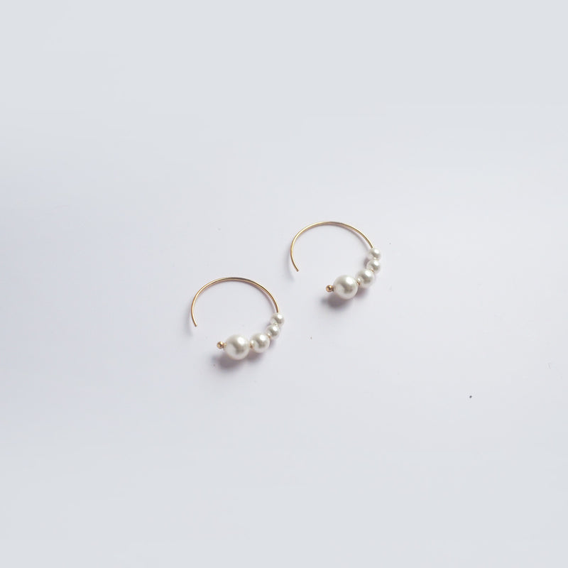 Destine Pearls Earrings
