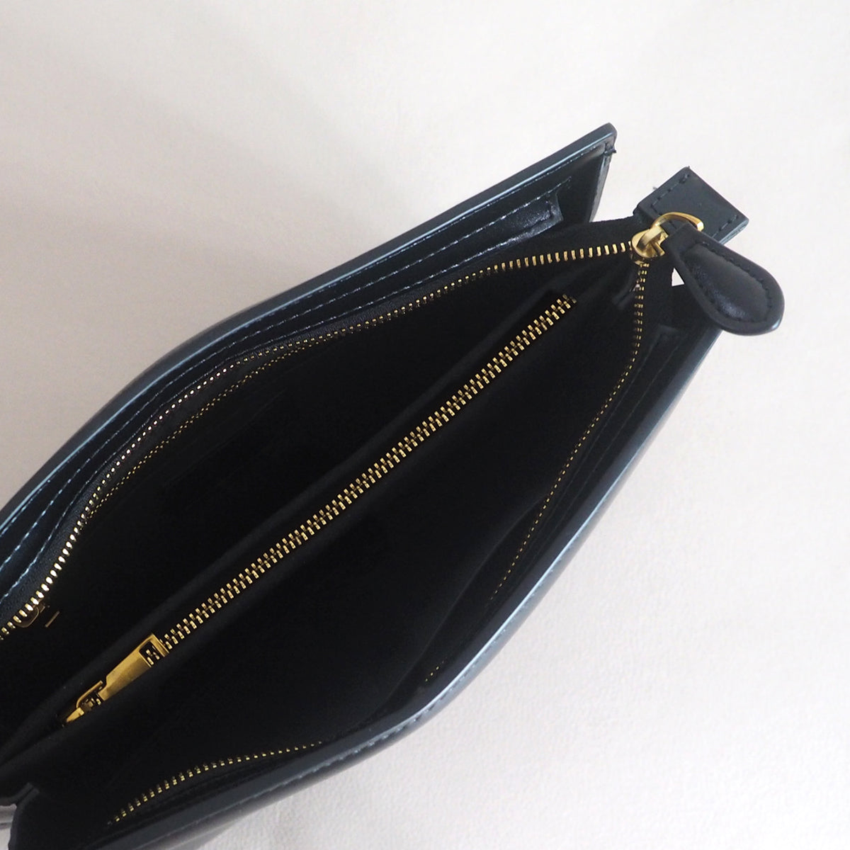 Lea Leather Shoulder Bag - Black