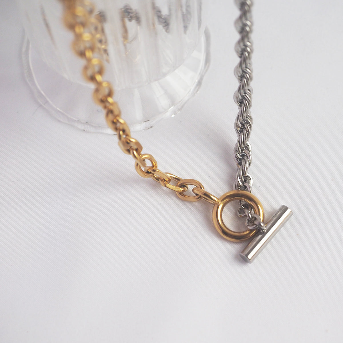 Hettie 2-Tone T-bar Necklace