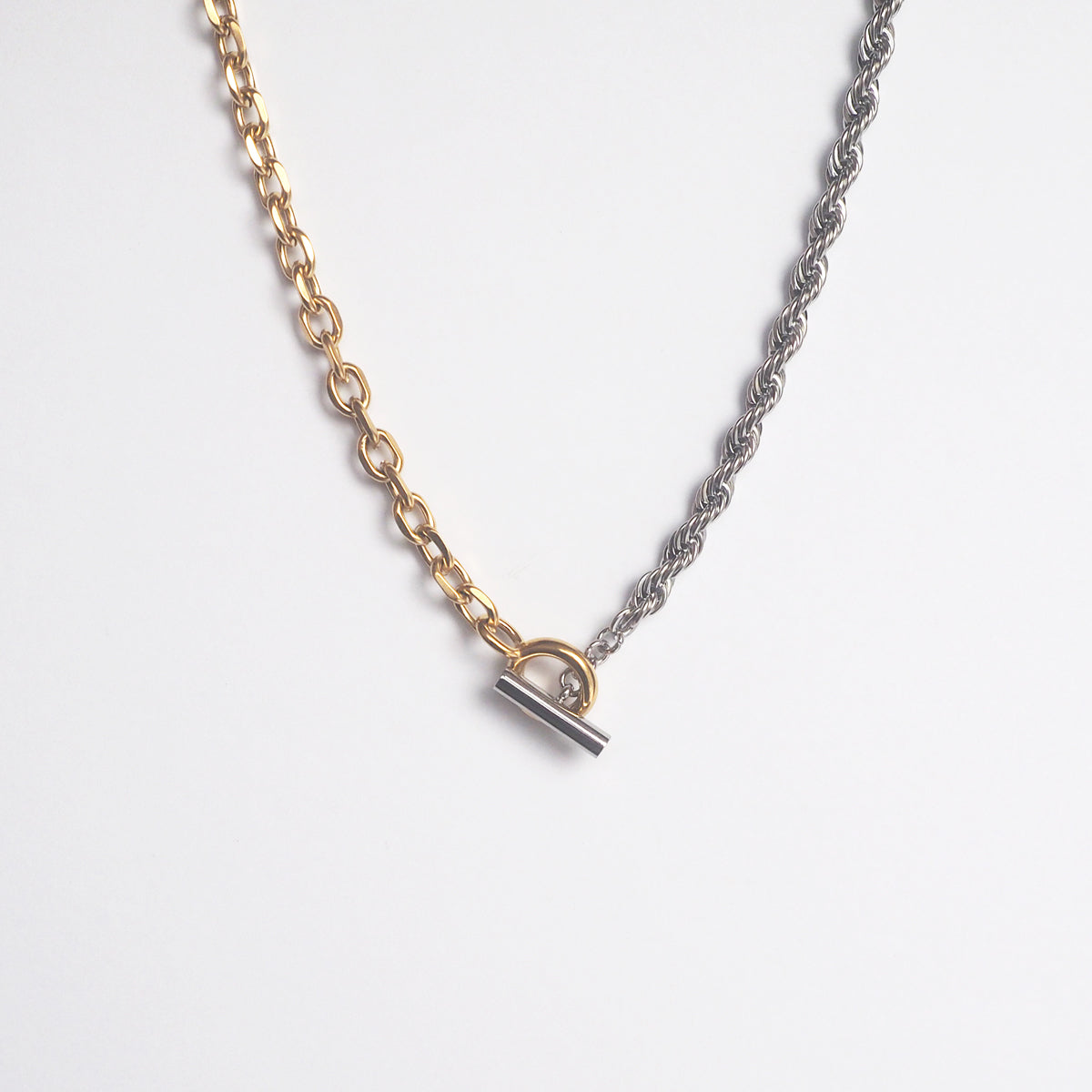 Hettie 2-Tone T-bar Necklace