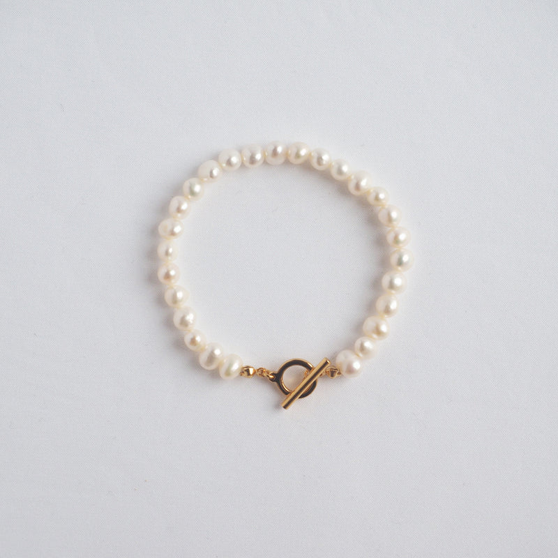 Pearls T-bar Bracelet