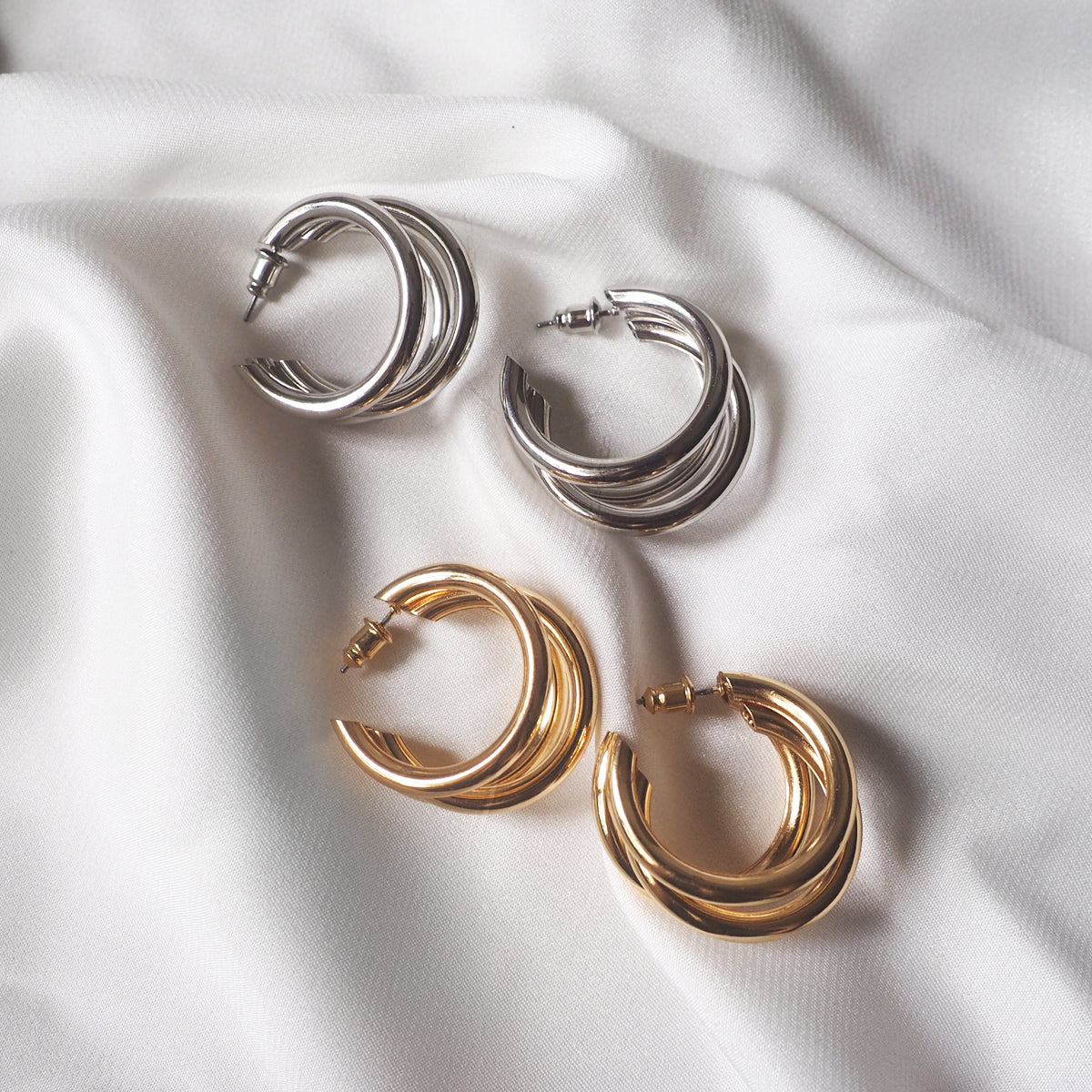 TRIPLE HOOP EARRINGS